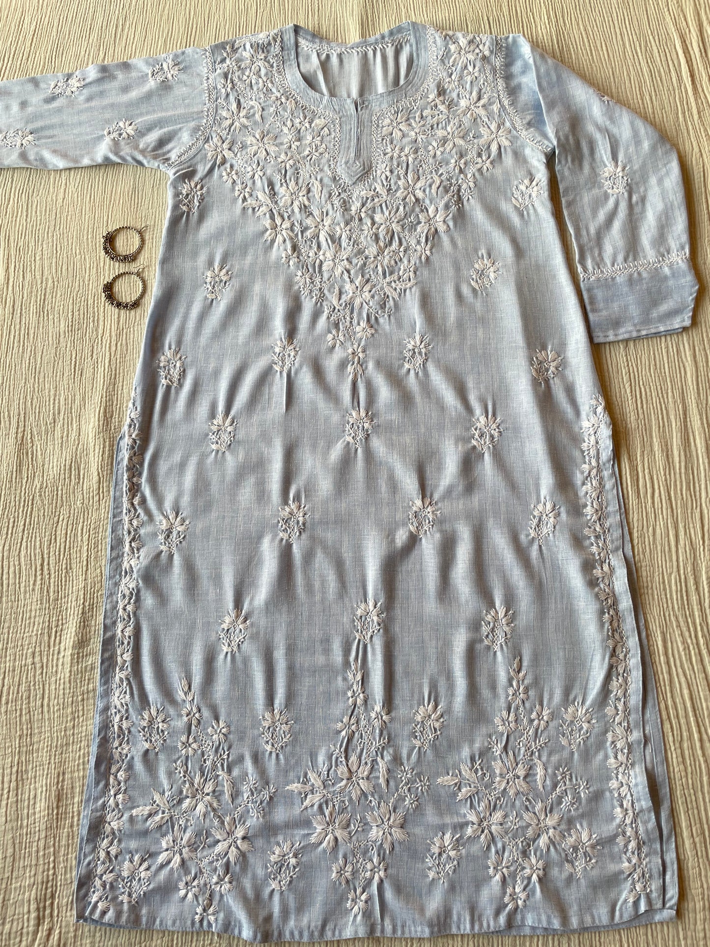 Cotton Chikankari kurta(Powder Blue)