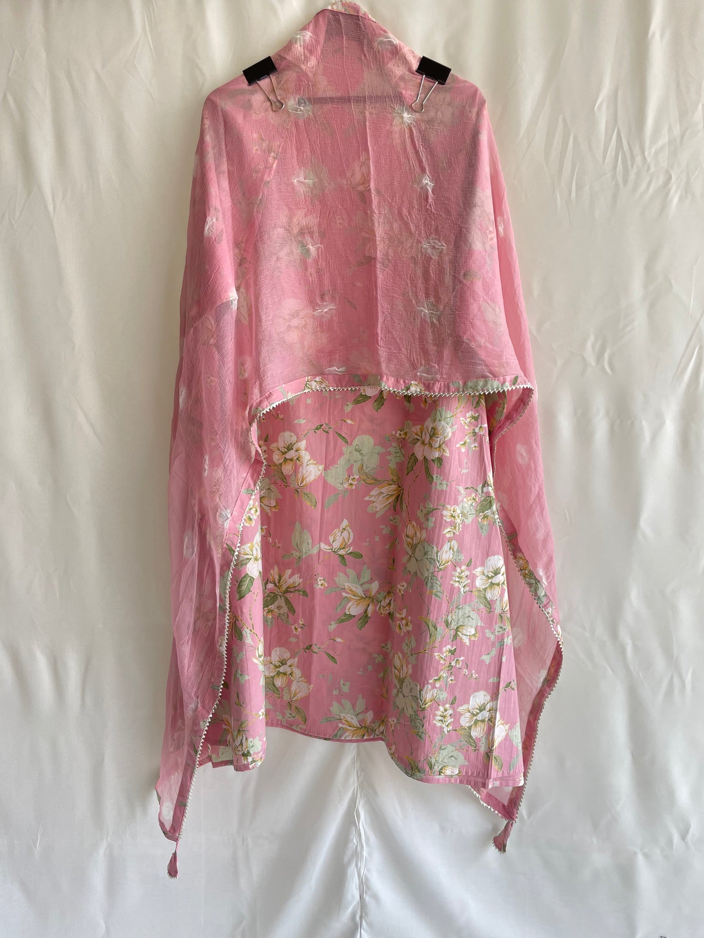 Unstitched suit set With Chiffon Dupatta