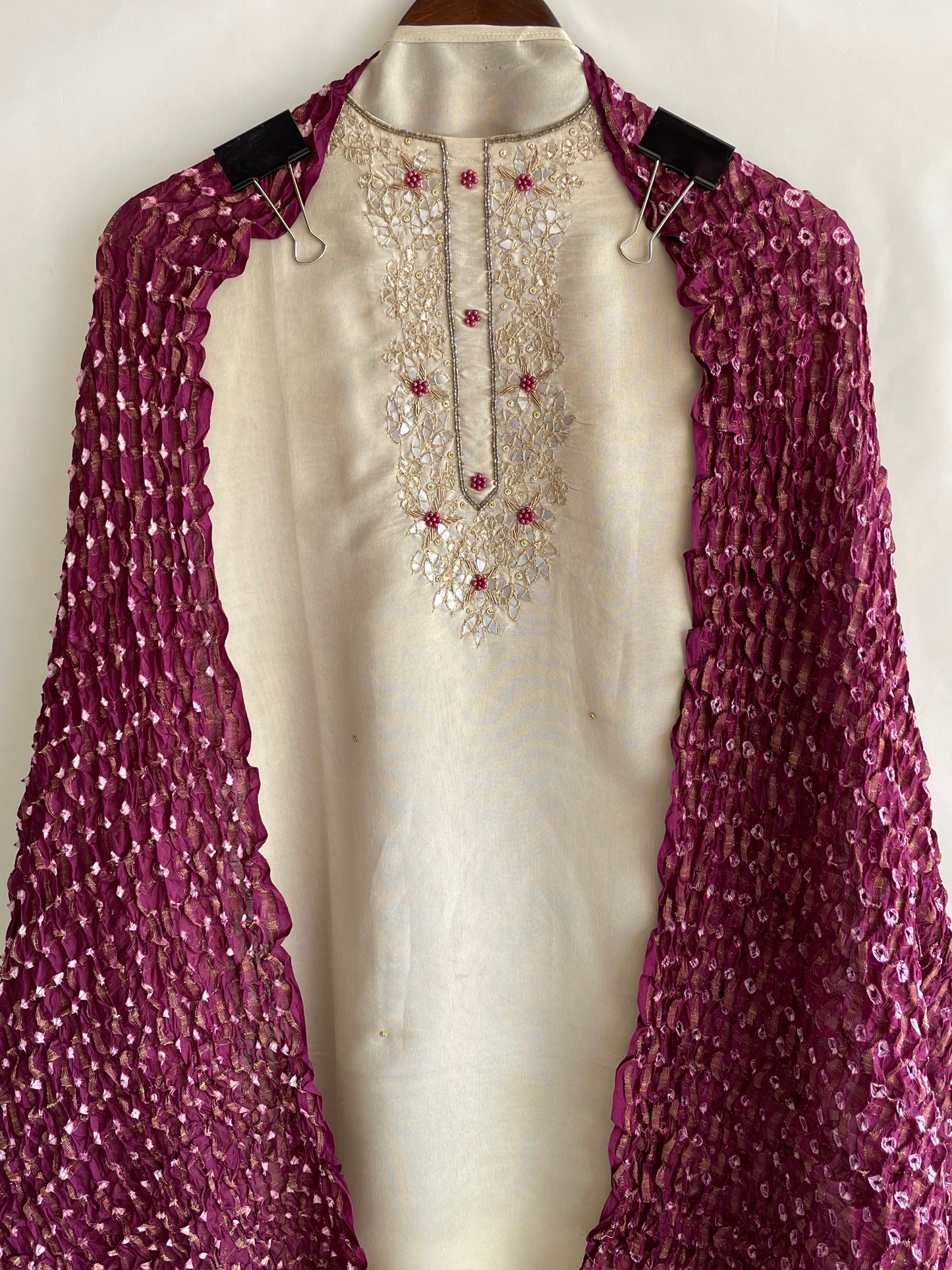 Shimmer silk Unstitched suit set with beautiful Bandhani Crushed dupatta