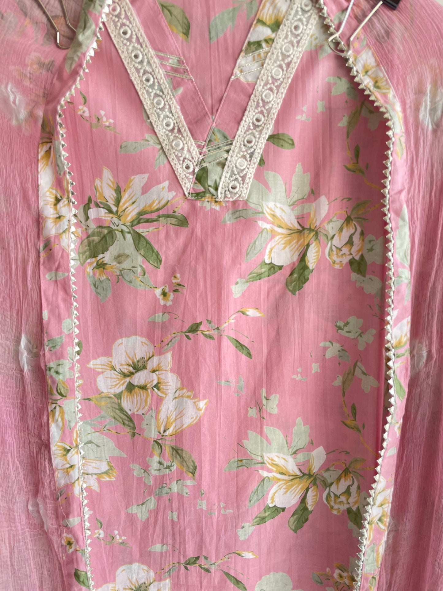Unstitched suit set With Chiffon Dupatta