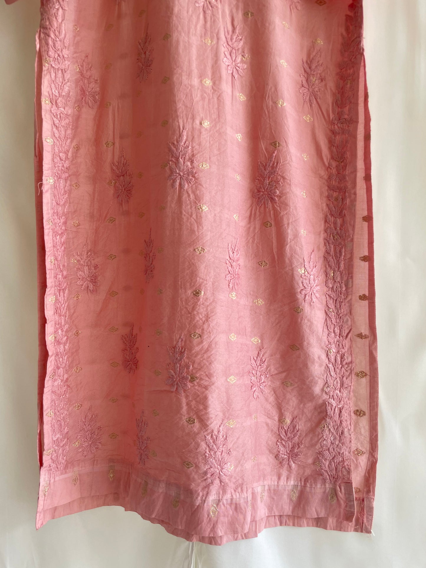 Inaya Long Chikankari Kurti( Peach)