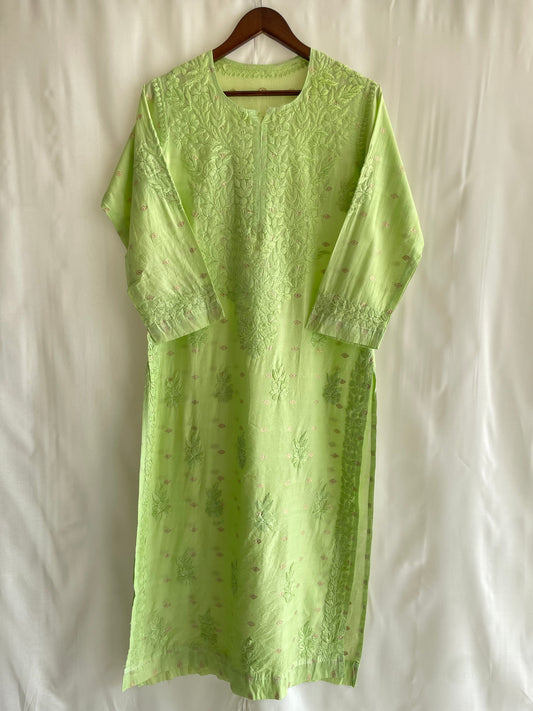 Inaya Long Chikankari Kurti (Pista Green )