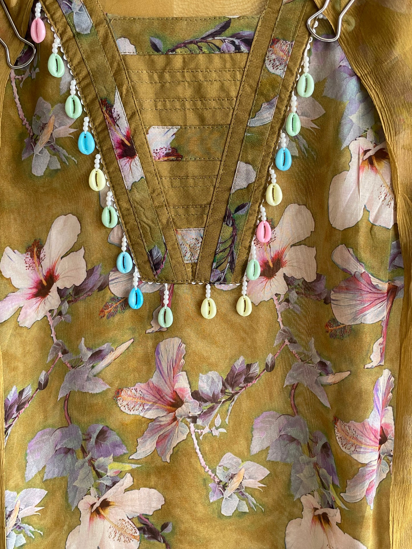 Floral Print Organza Unstitched suit set with Kaudi Lace work Dupatta