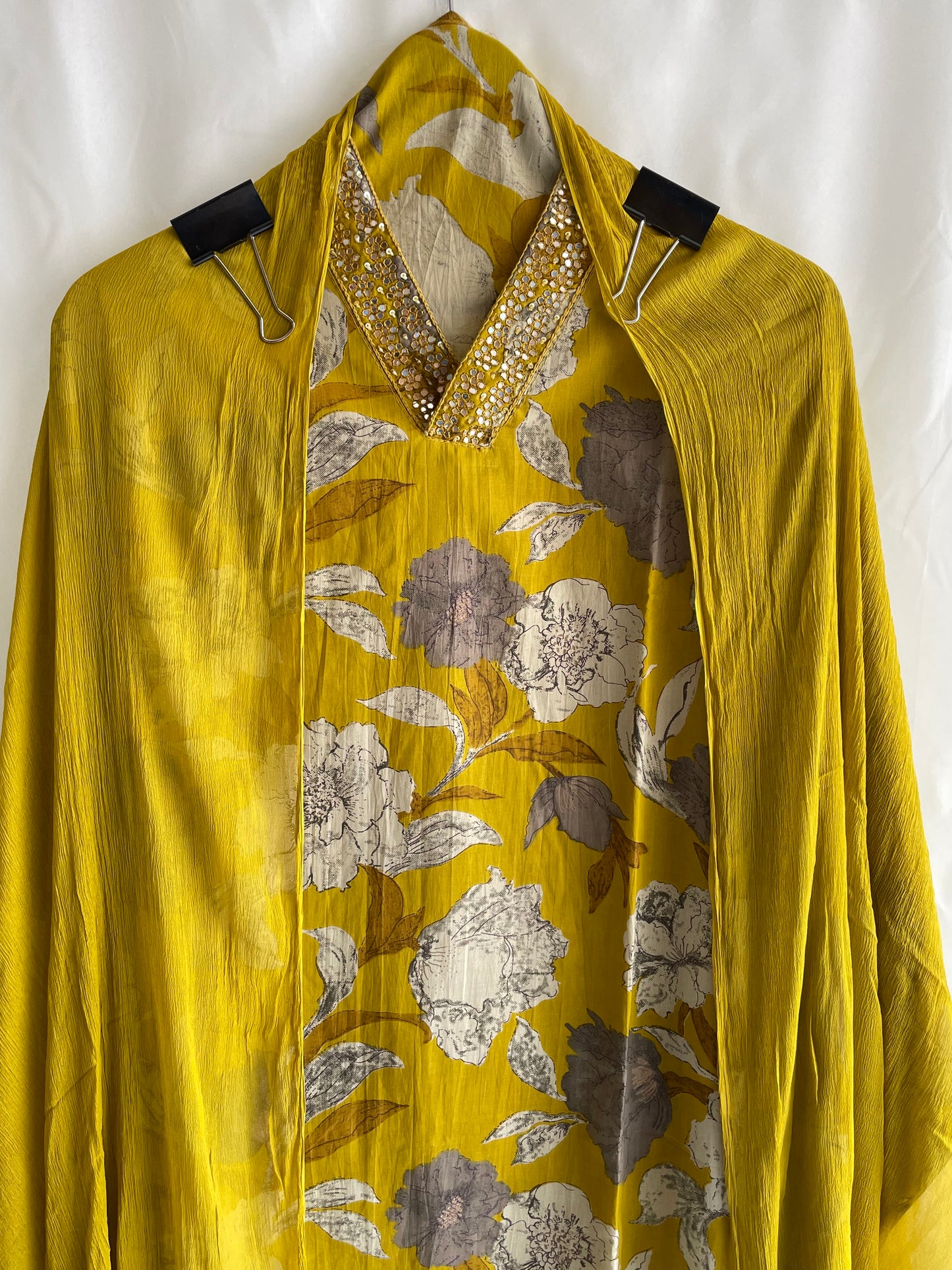 Pure Cotton Unstitched suit set with Chiffon Dupatta